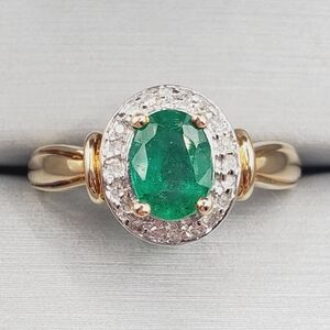14k Solid Yellow Gold - 585 Genuine Green Emerald & Diamond Halo Ring